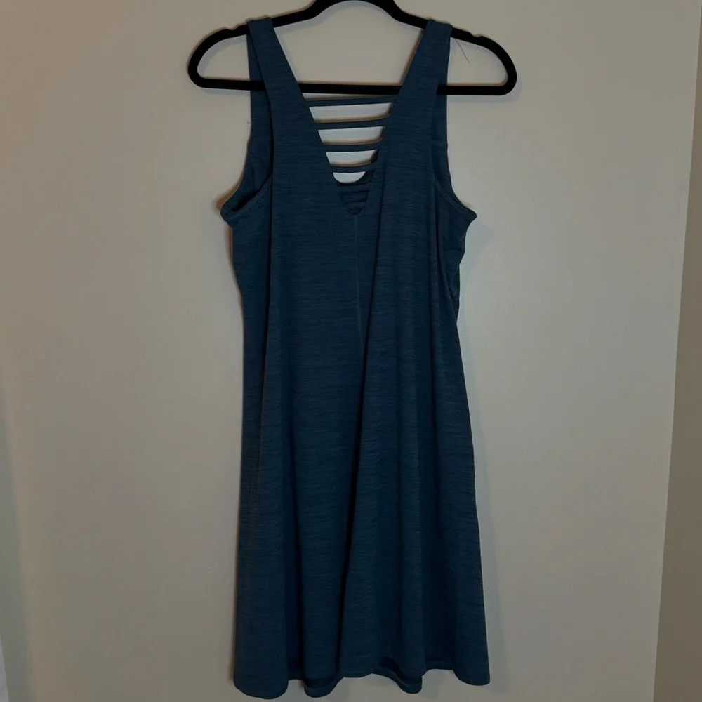 Toad&Co SMU Tech Tomboy Tank Dress Sleeveless Blue Athletic Granola Self Bra M - Picture 4 of 10